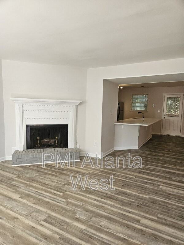 5128 Afton Way Se - Photo 2 of 13