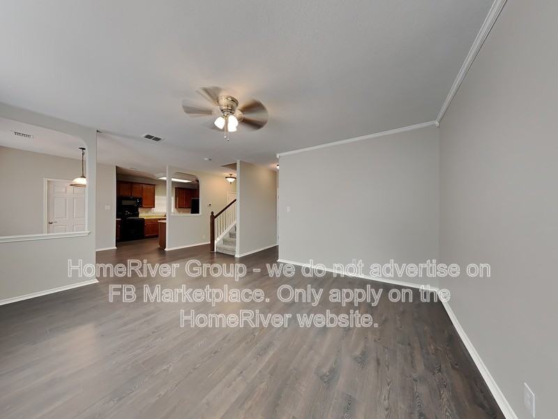 324 Moonlight Ct - Photo 4 of 36