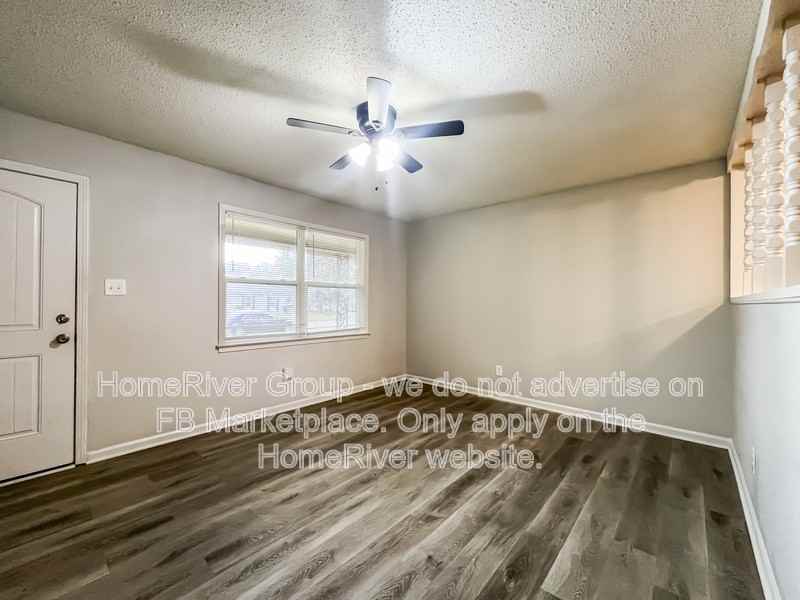 2220 Colonial Hills Dr - Photo 2 of 21