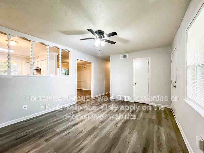 2220 Colonial Hills Dr - Photo 3 of 21