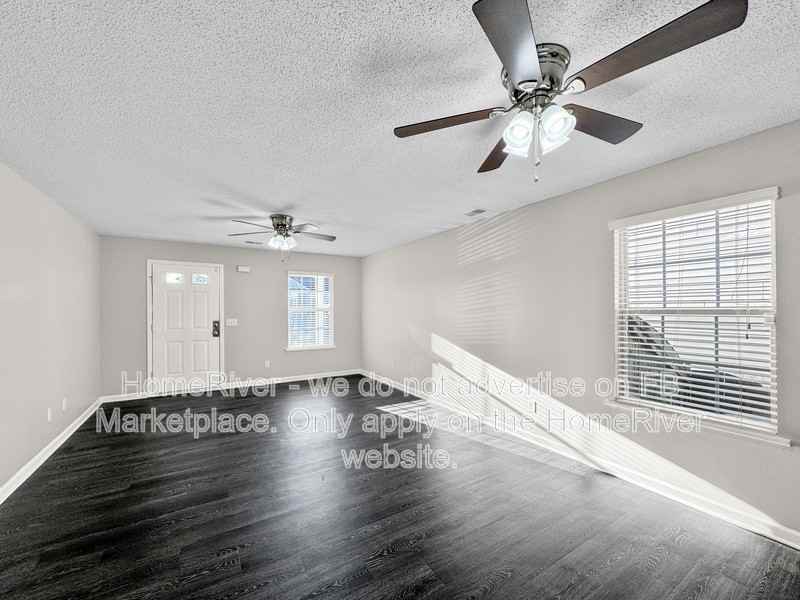 108 Flyer Ct - Photo 5 of 28