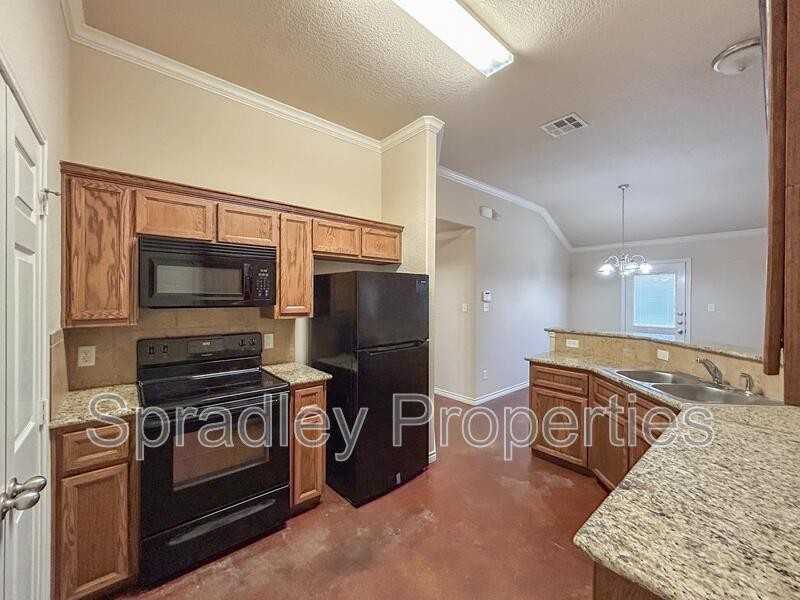 525B Pepper Spring Ct - Photo 4 of 12