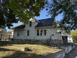 featured image of 18 N Fair Oaks Ave