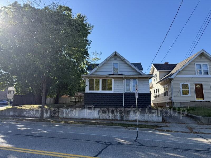 18 N Fair Oaks Ave - Photo 2 of 32