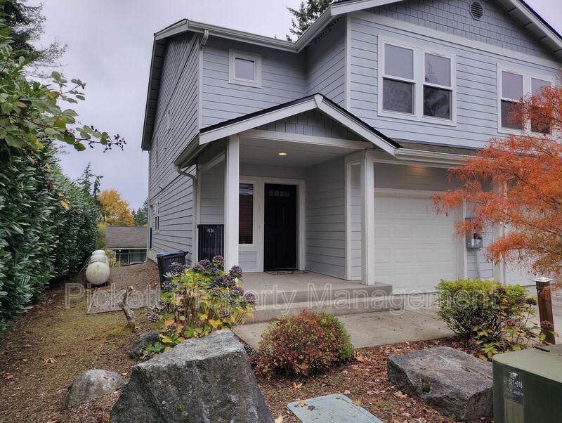 10715 Rhody Way - Photo 2 of 13