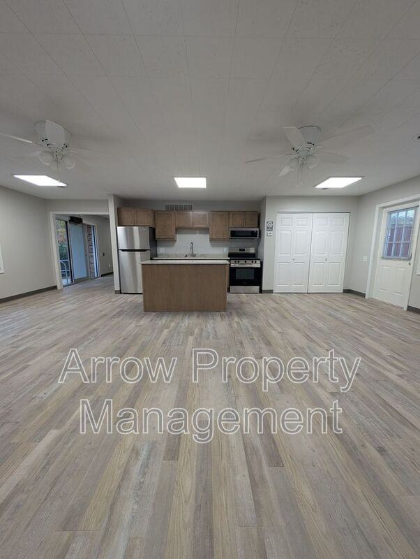 407 H Street #25 - Photo 2 of 9