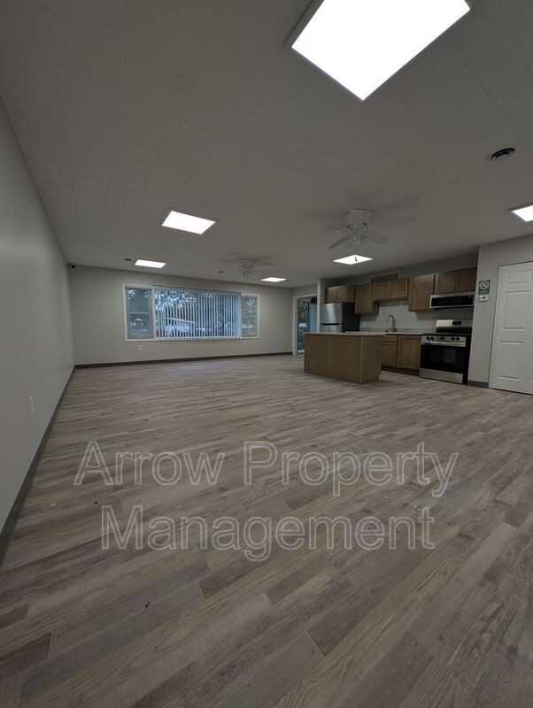 407 H Street #25 - Photo 3 of 9