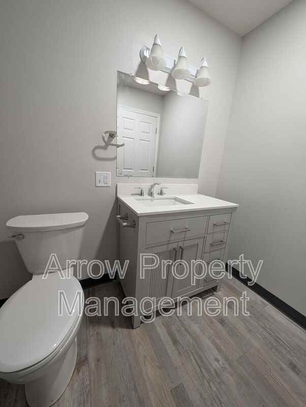 407 H Street #25 - Photo 4 of 9