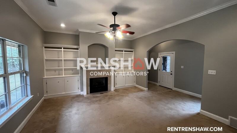 220 Armour Pl - Photo 2 of 19