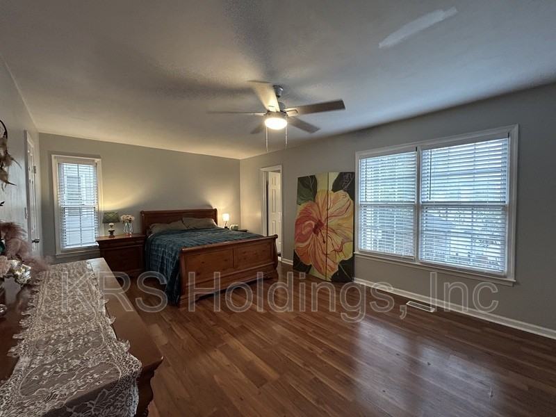 1275 Hillock Xing - Photo 6 of 14