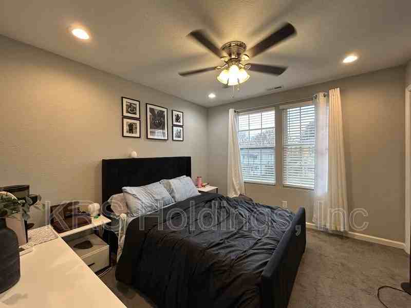 170 Tynes St - Photo 7 of 12