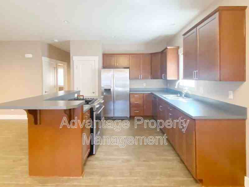 122 S 21st St - Photo 6 of 25