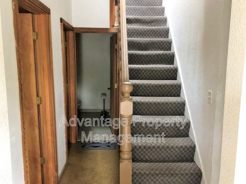 444 Nw 17th St - Photo 7 of 12