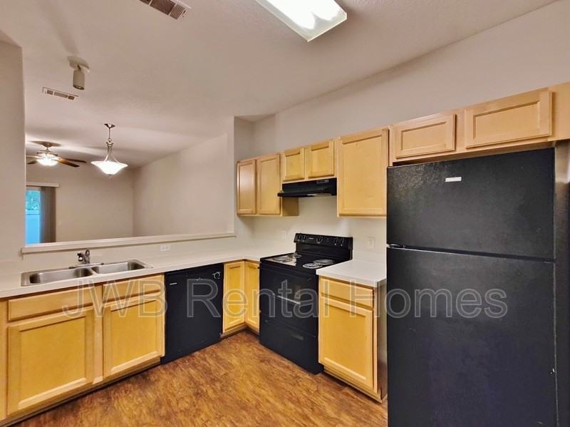 4802 Playpen Dr - Photo 3 of 8