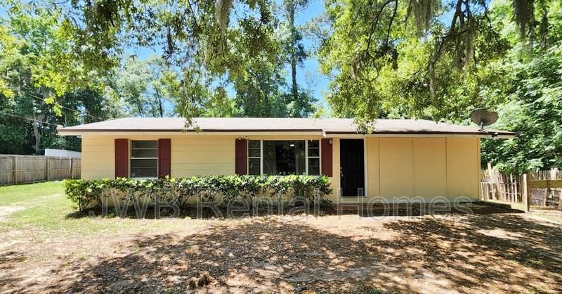 5758 Newberg Lane - Photo 2 of 8