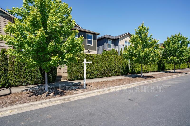 2973 25th Ave - Photo 3 of 43