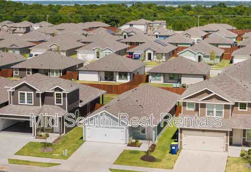 7022 Vining Dr - Photo 5 of 15