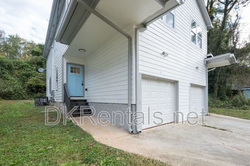 2027 Lois Pl Nw - Photo 3 of 23