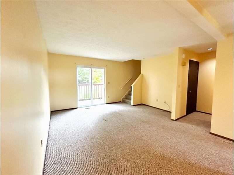 133 Orchard Dr #133D - Photo 3 of 11