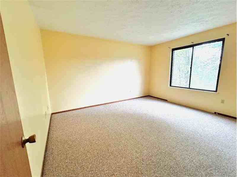 133 Orchard Dr #133D - Photo 6 of 11