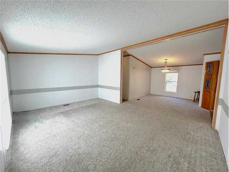 398 Township Road 344 - Photo 4 of 15