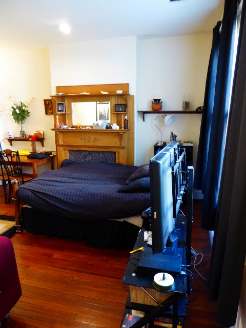 1685 Crescent Place NW - Photo 5 of 32