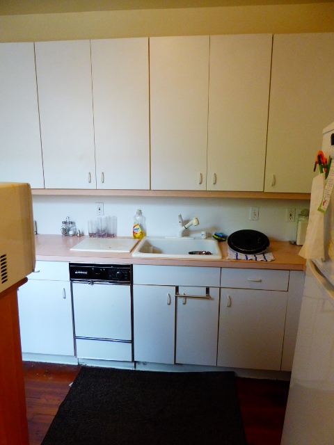 1685 Crescent Place NW - Photo 6 of 32