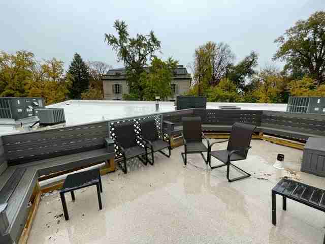 1685 Crescent Place NW - Photo 7 of 20