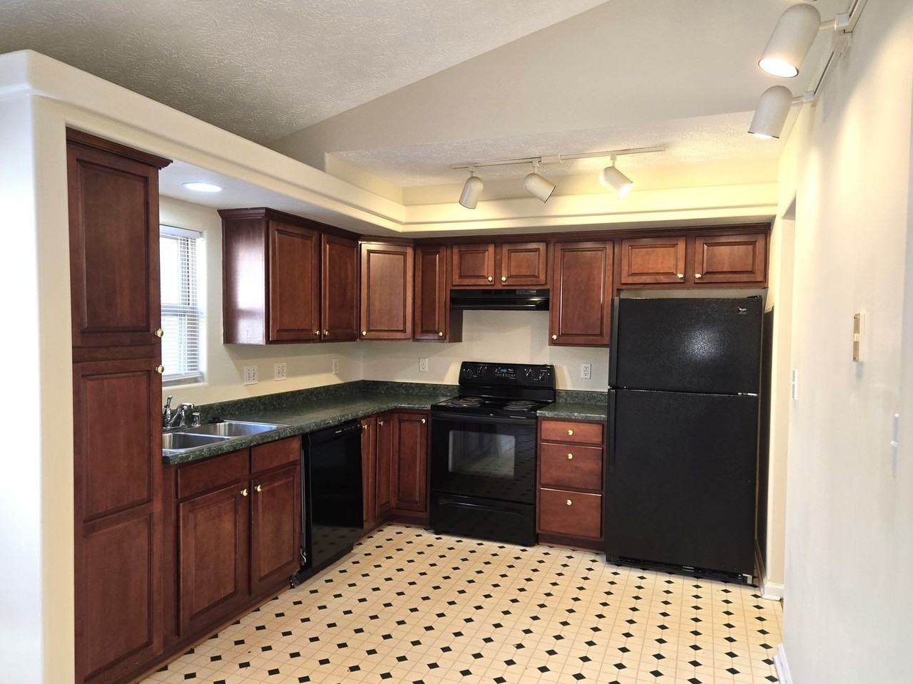 2561 Spring Valley Loop - Photo 4 of 21