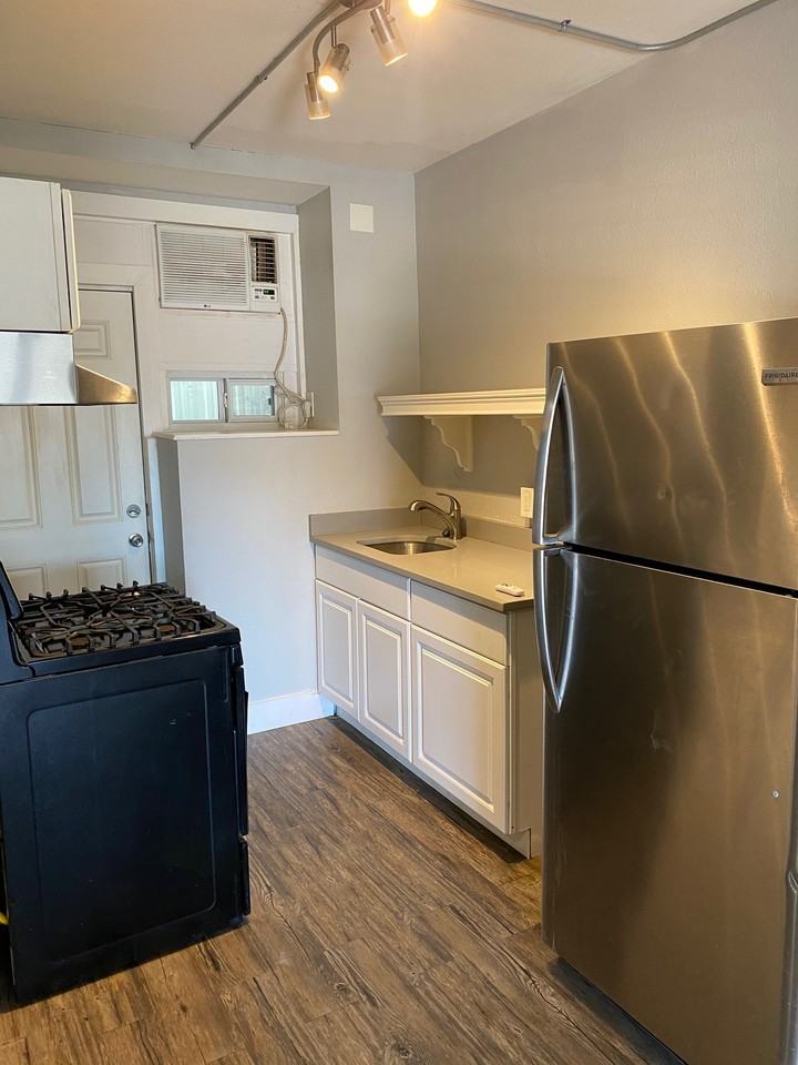 Water Street Apartments - Photo 3 of 6