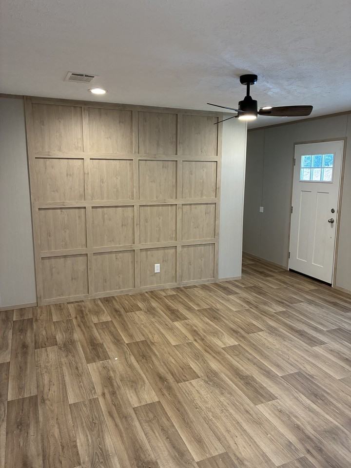 TJ's MHP - Photo 4 of 11