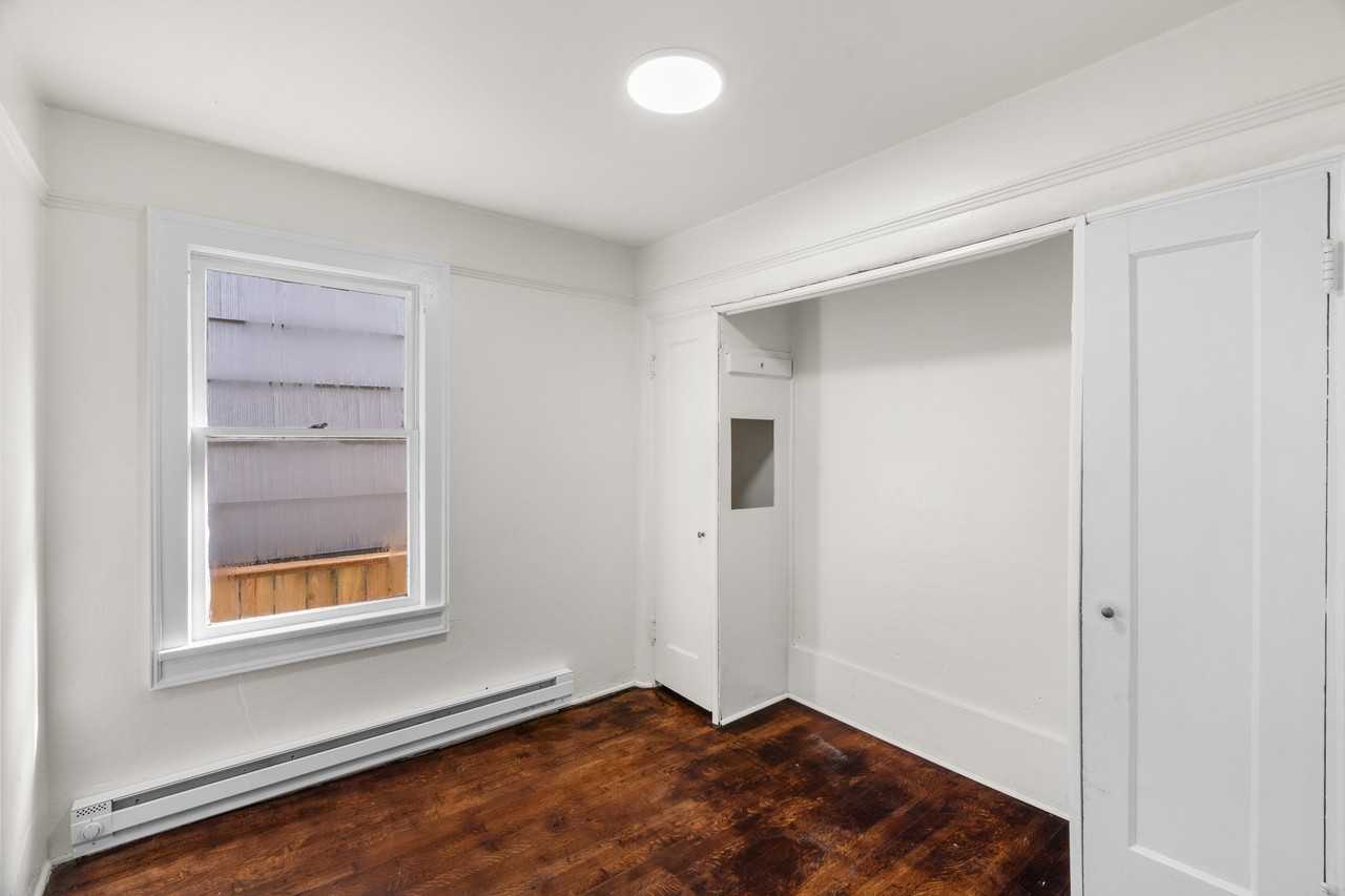 314 West 5th Street - Photo 5 of 39