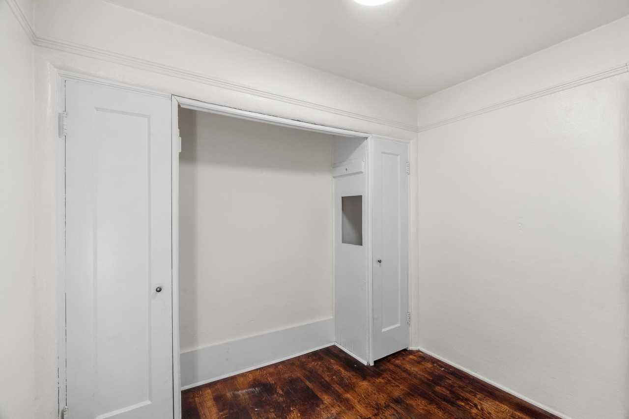 314 West 5th Street - Photo 6 of 39