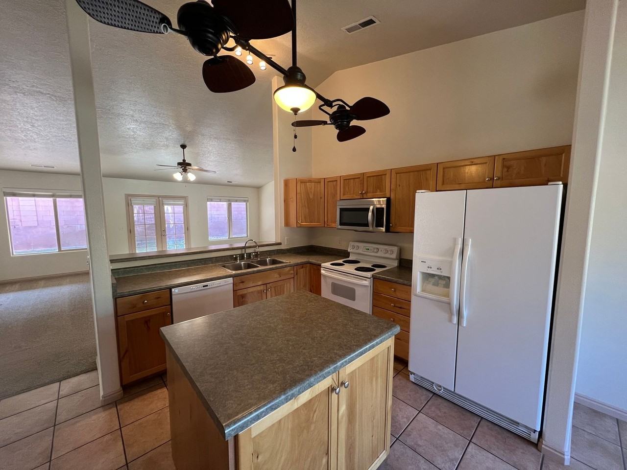 1173 Snow Canyon Parkway - Photo 5 of 18