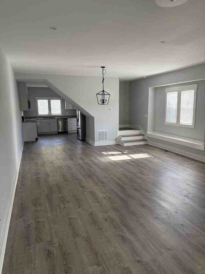 2519 North College Avenue - Photo 2 of 17