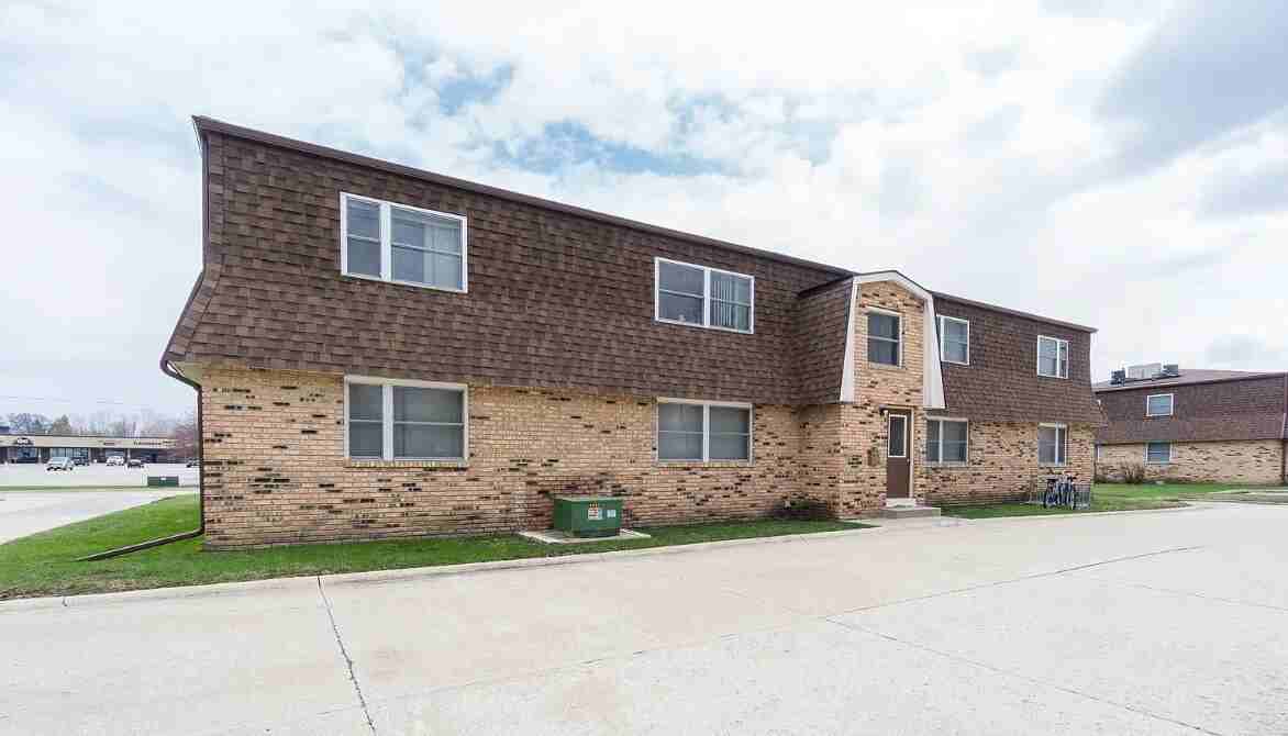 Royal Dr 2507 - 2527 - Photo 2 of 7