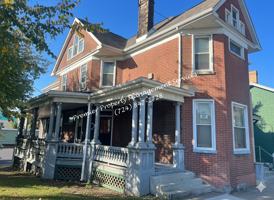 featured image of 1129 Chartiers Ave