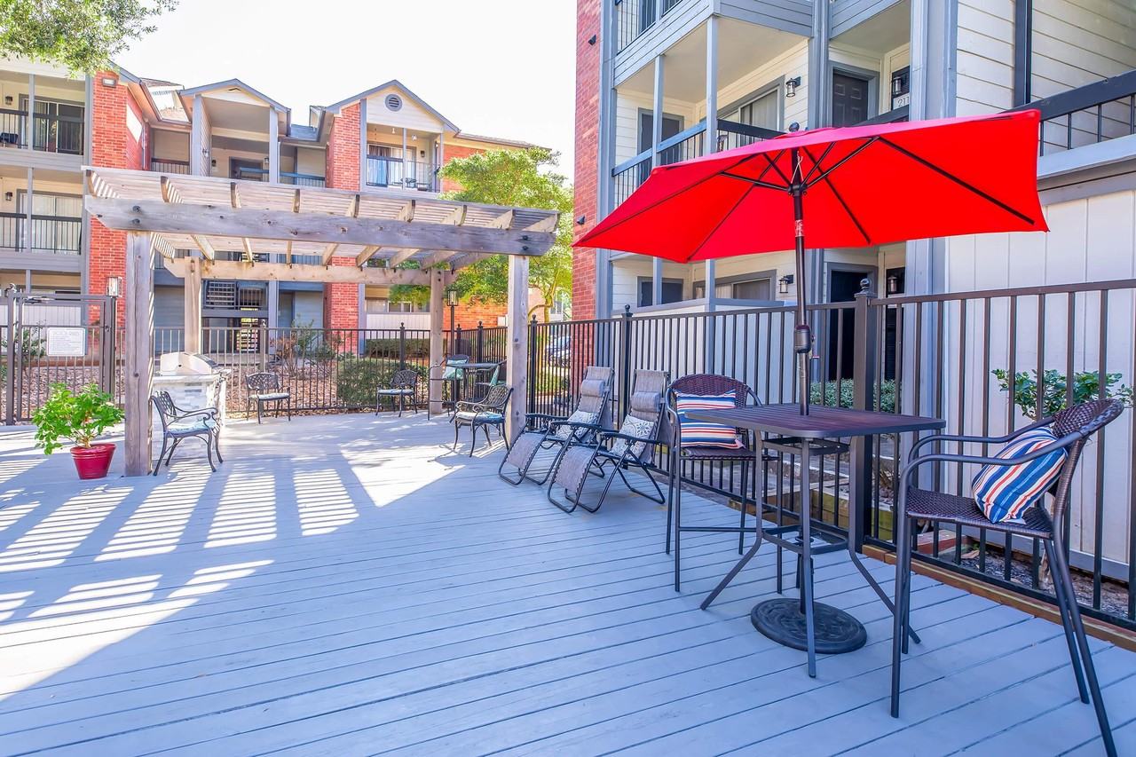 Riverwalk - Photo 5 of 50