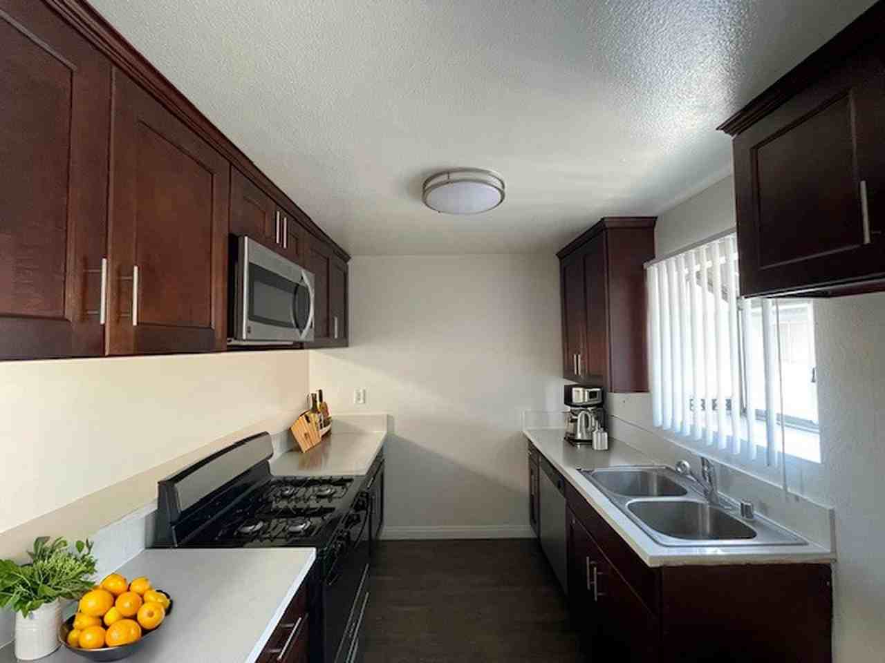 617 East 97th Street #301 - Photo 5 of 20