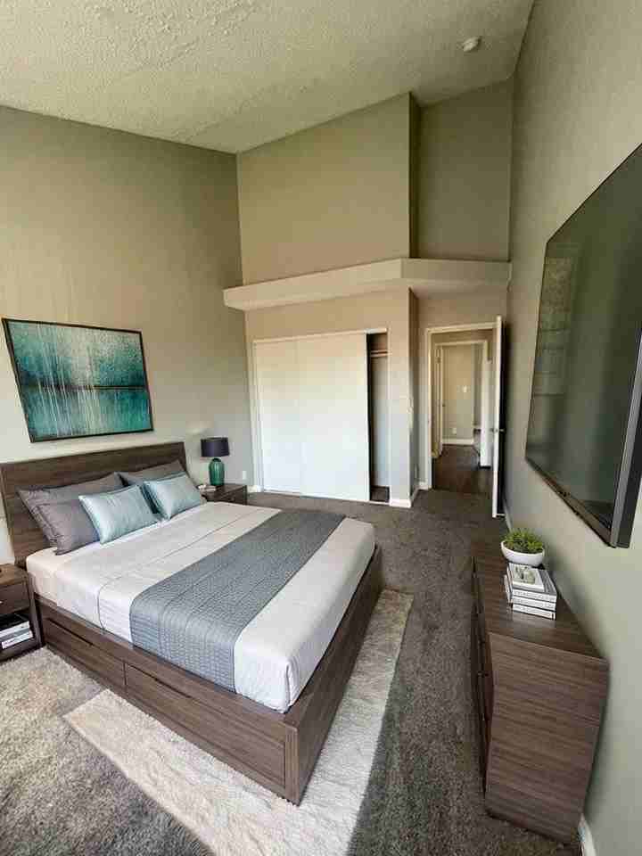 617 East 97th Street #301 - Photo 3 of 19