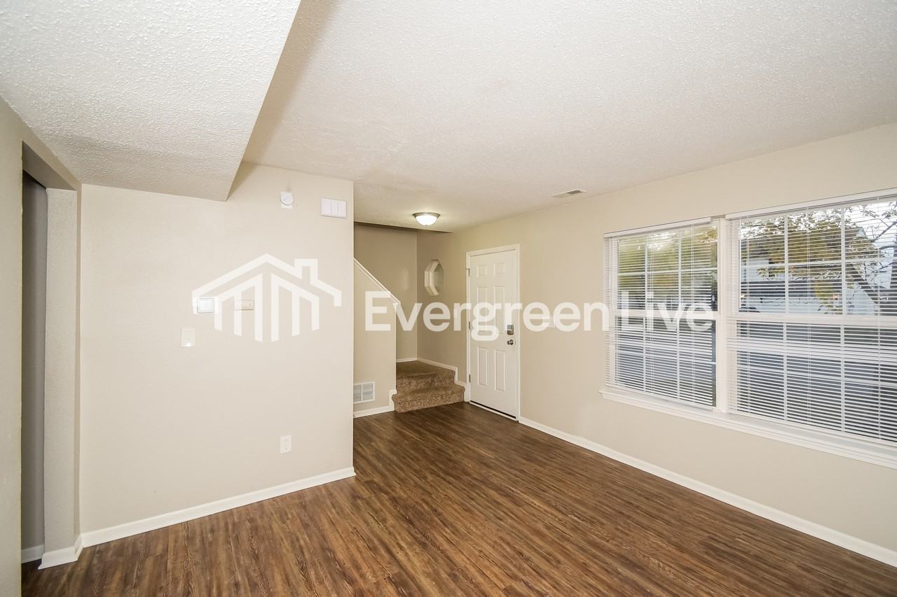 6533 Townsend Way - Photo 3 of 16