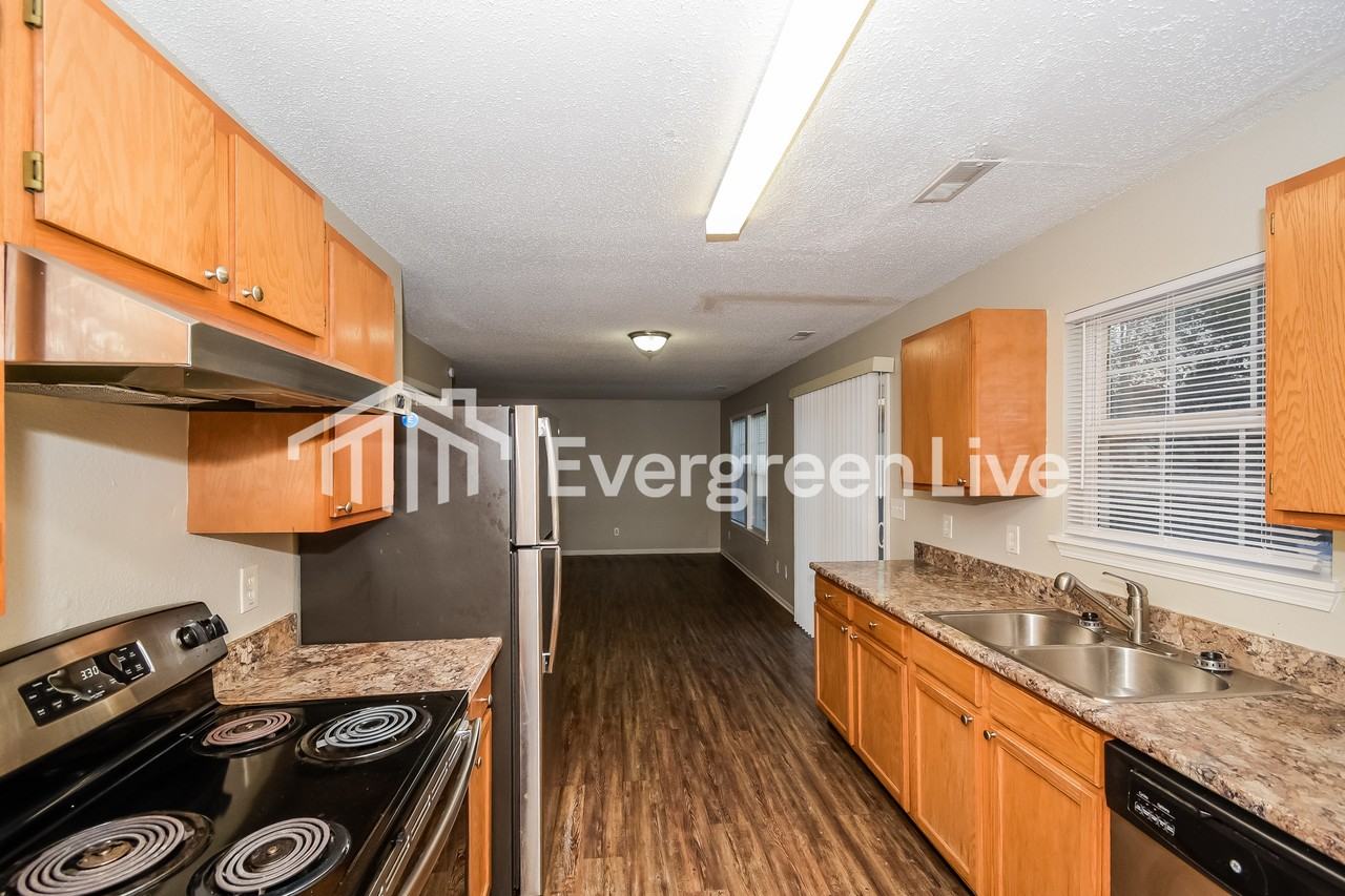 6533 Townsend Way - Photo 7 of 16