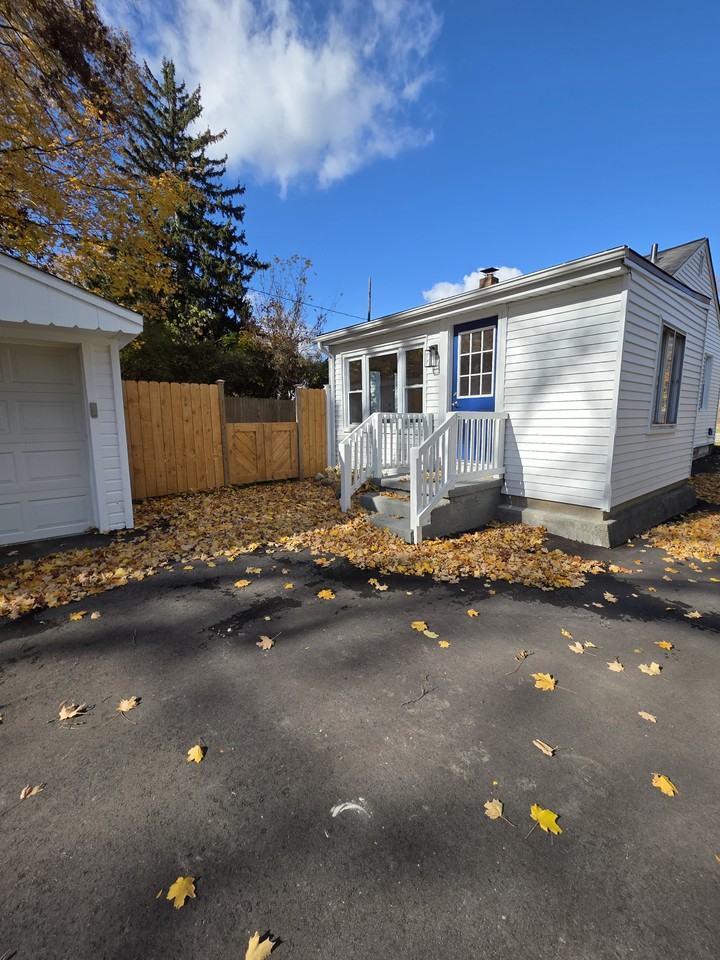 355 W Saint Clair St - Photo 3 of 15