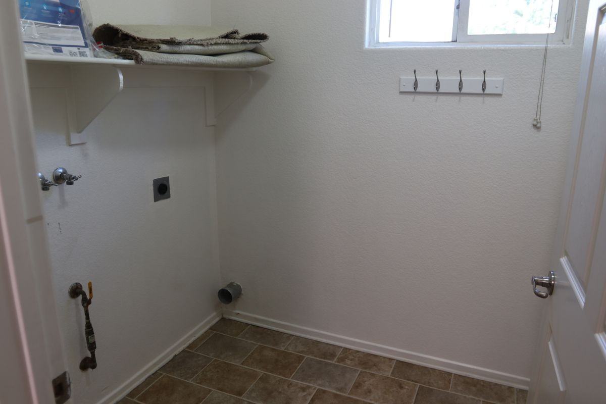 41440 Juniper St - Photo 3 of 19