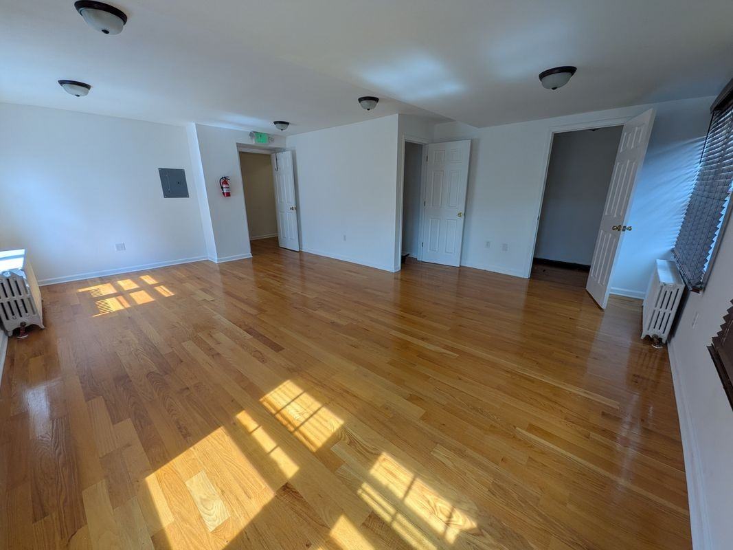 30 Robbins St ##2a - Photo 3 of 4