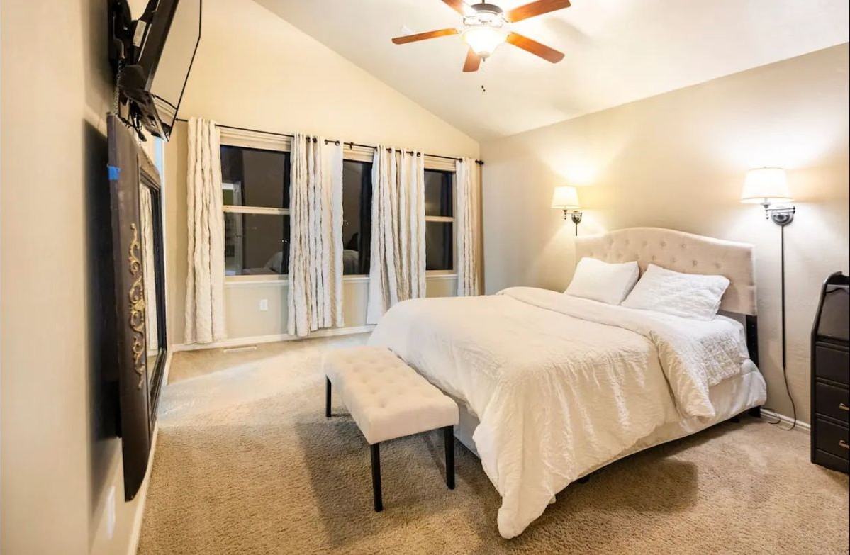 14724 Evening Side Drive - Photo 3 of 10