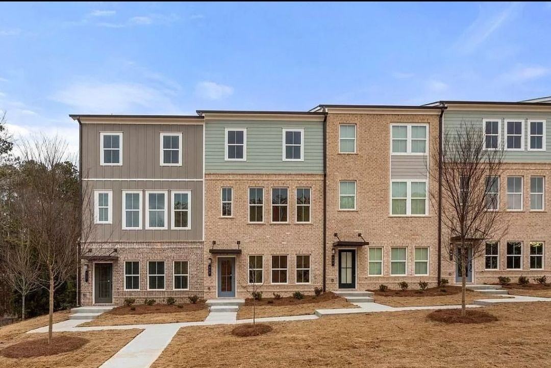 913 Colton Dr - Photo 2 of 21