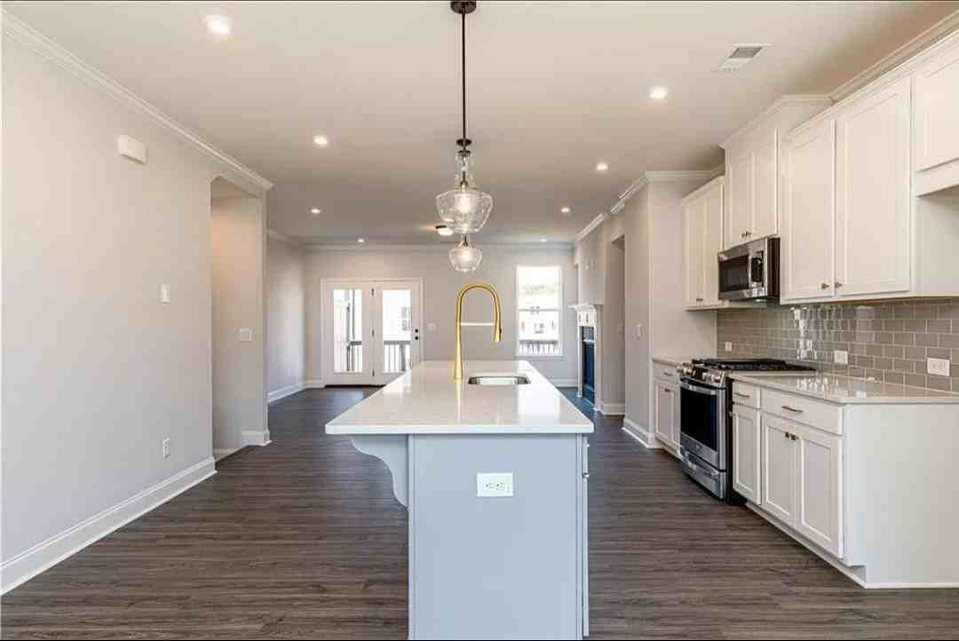 913 Colton Dr - Photo 6 of 21