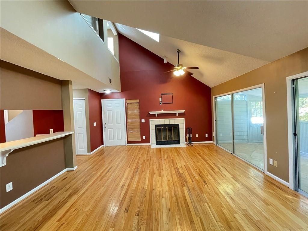 3502 Tradewinds Dr - Photo 5 of 37