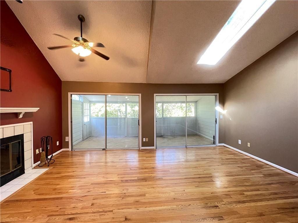 3502 Tradewinds Dr - Photo 6 of 37